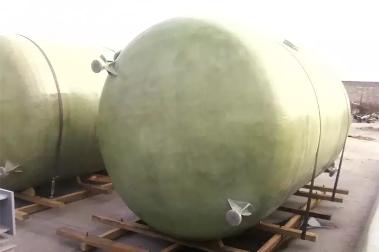 Накопительные емкости из стеклопластика